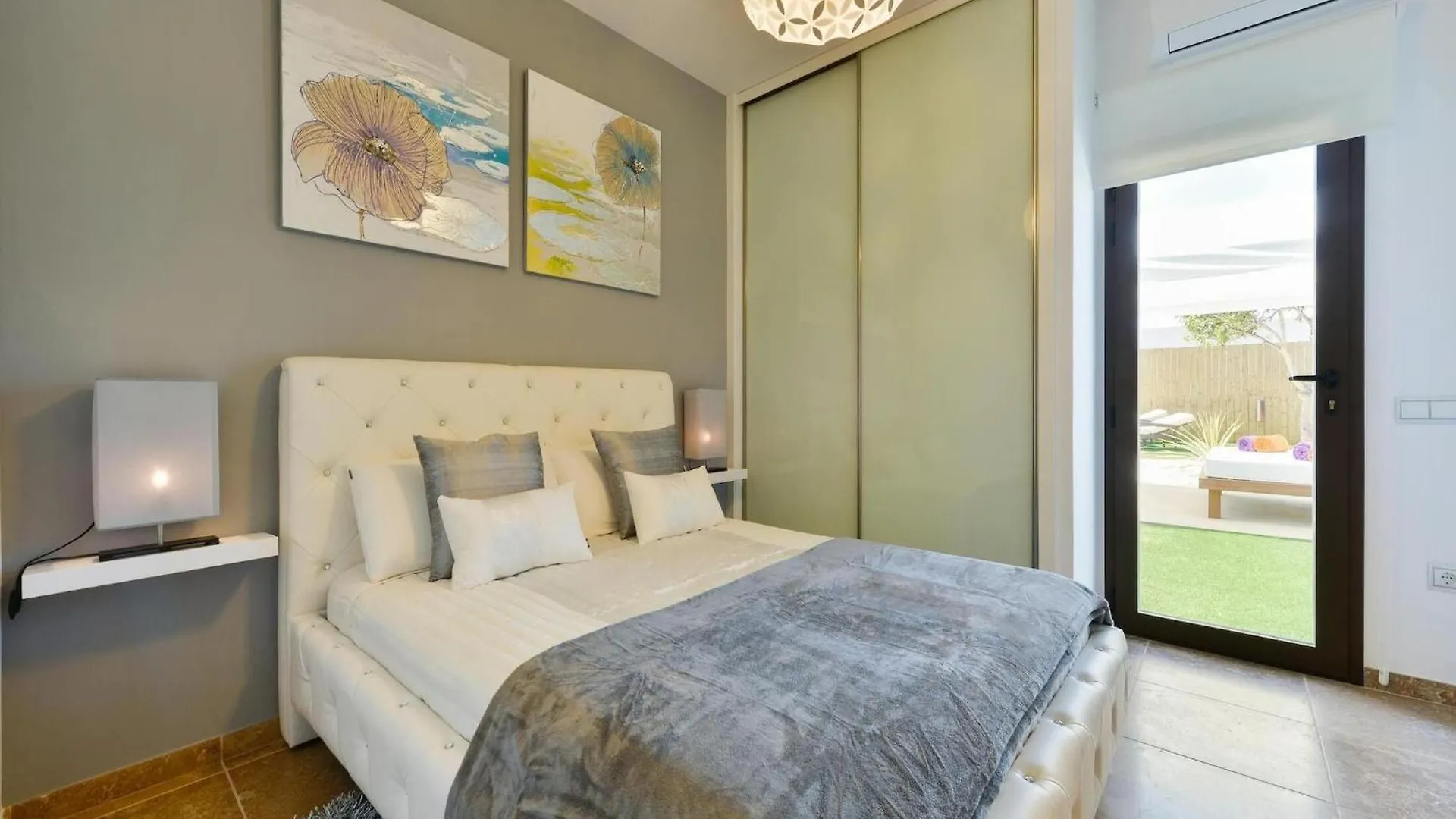 Charming Villa In Ibiza Town Sant Jordi de ses Salines 0*,  Ισπανία